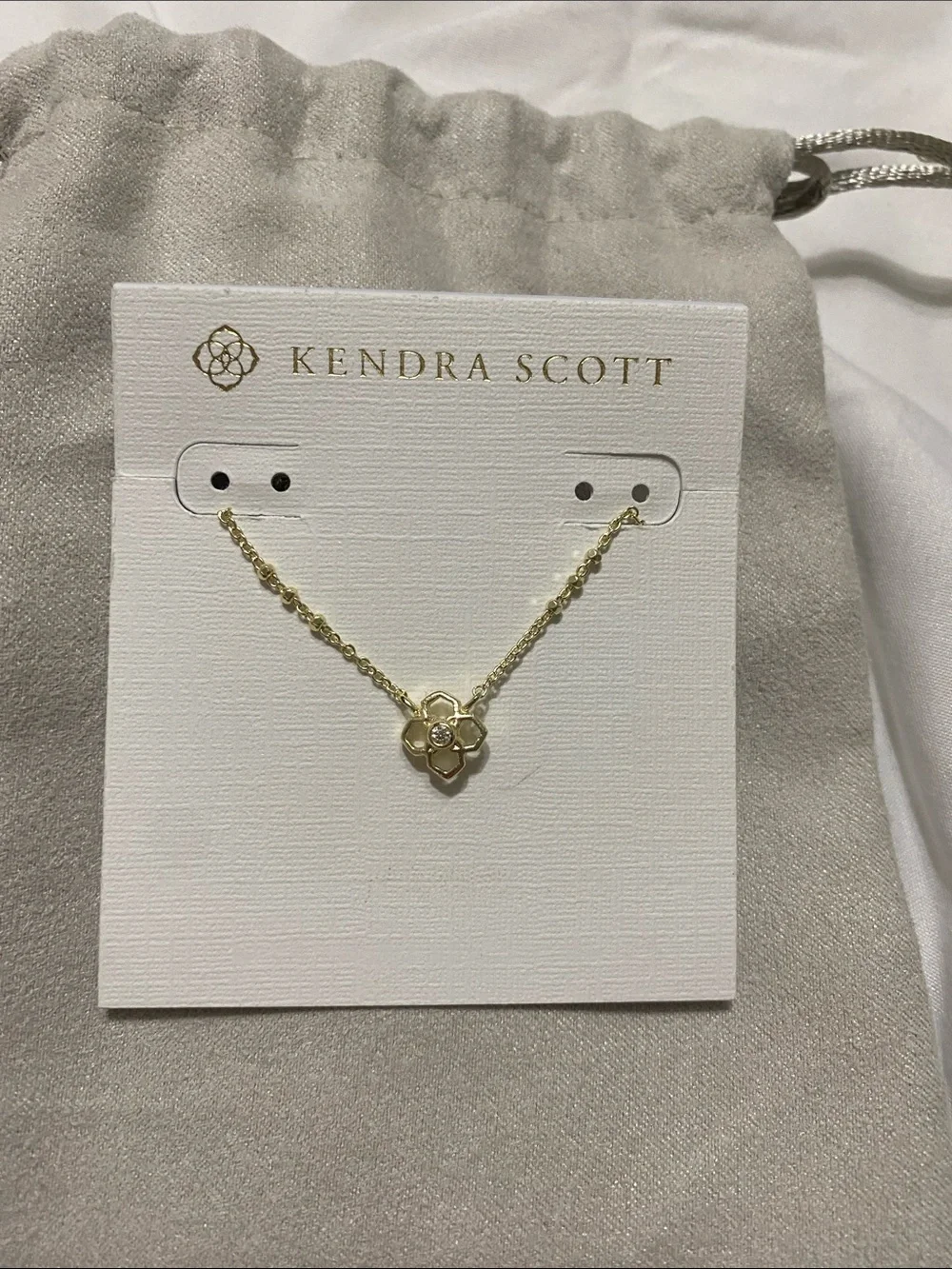 Kendra Scott Gold Flower Short Pendant Necklace - Picture 2 of 3